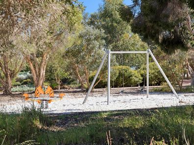 27 Redstone Trail, Ellenbrook WA 6069