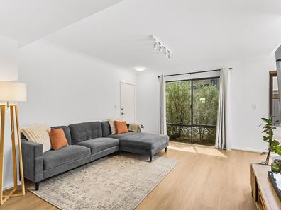 30/22 Rinaldo Crescent, Coolbellup WA 6163