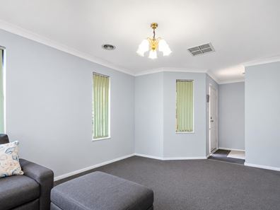 2/7 Anona Place, Riverton WA 6148