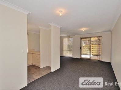 11/5 Merope Close, Rockingham WA 6168