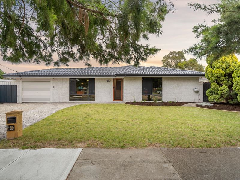 84 June Road, Safety Bay WA 6169