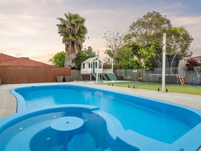 84 June Road, Safety Bay WA 6169
