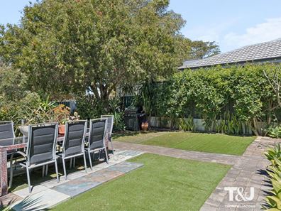 217 Woodside Street, Doubleview WA 6018