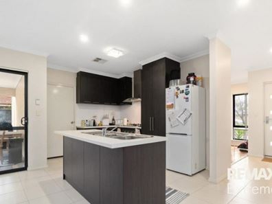 1/77 Crimea Street, Morley WA 6062