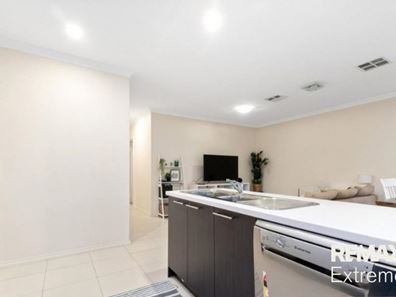 1/77 Crimea Street, Morley WA 6062