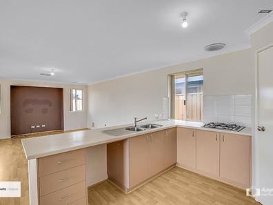 12 Dunkirk Link, Girrawheen WA 6064