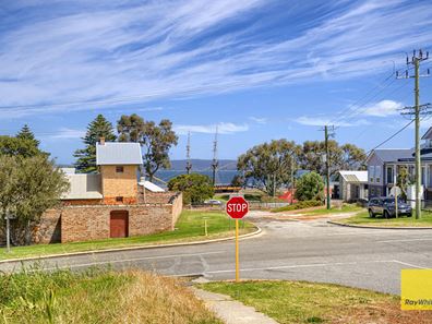 7 Parade Street, Albany WA 6330