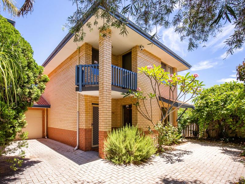 4/53 Corbett Street, Scarborough WA 6019