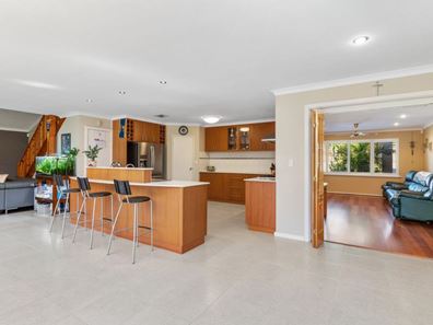 25 Maradu Crescent, Wanneroo WA 6065