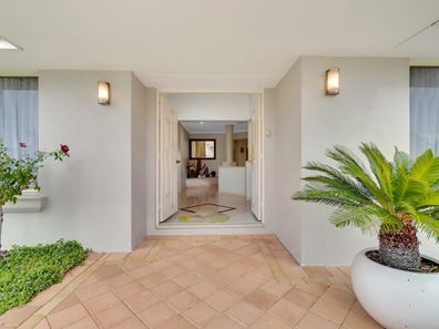9 Hockley Loop, Canning Vale WA 6155