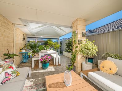 6 Nomad Drive, Clarkson WA 6030