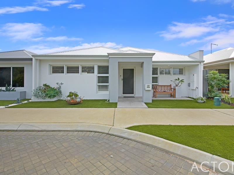 25 Whistler Drive, Erskine