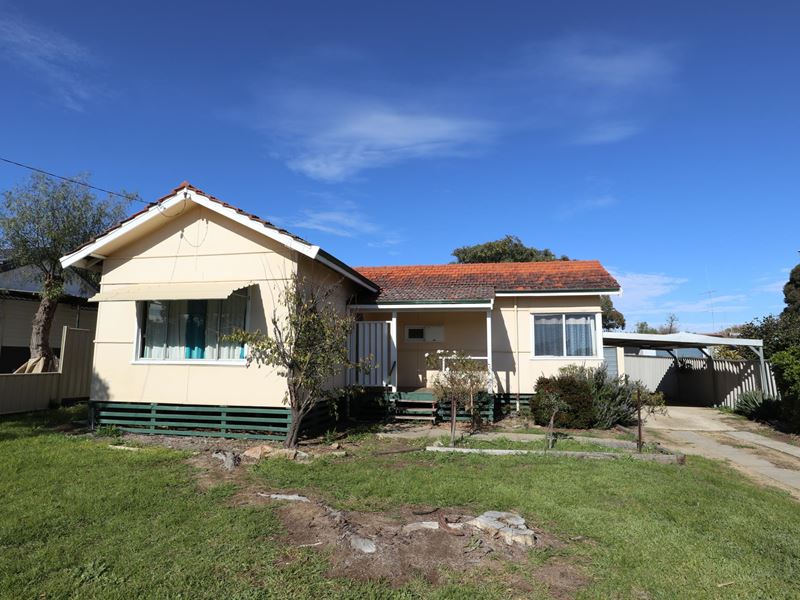 74 Bannister Street, Narrogin