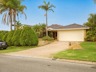 13 Southpointe Crescent, Ballajura WA 6066