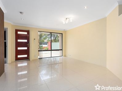 5 Woodspring Trail, Canning Vale WA 6155