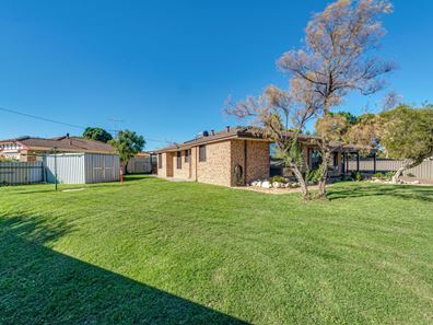 1 Newquay Close, Yanchep WA 6035