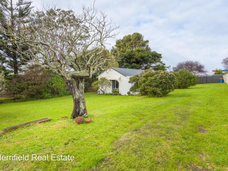 2 Symers Street, Mira Mar