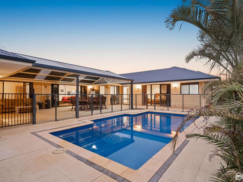 24 Plaistowe Boulevard, Byford WA 6122