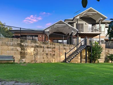 9A Beverley Terrace, South Guildford WA 6055