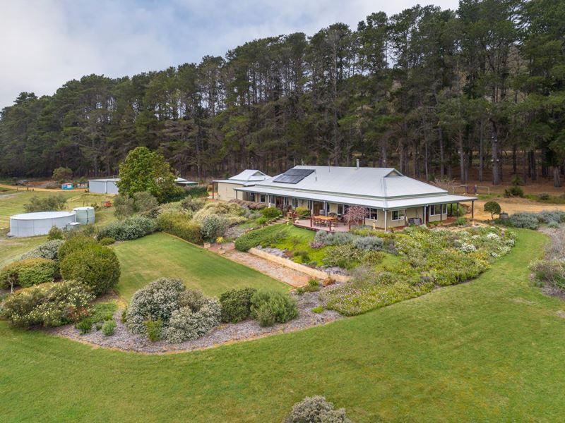 322 Tennessee Road South, Lowlands