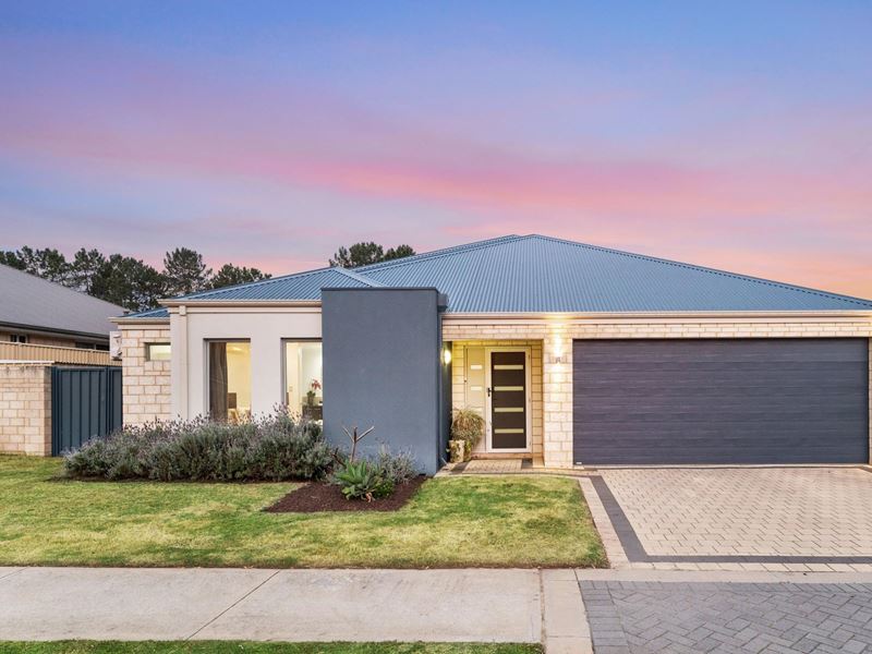 16 Adenine Bend, Piara Waters WA 6112