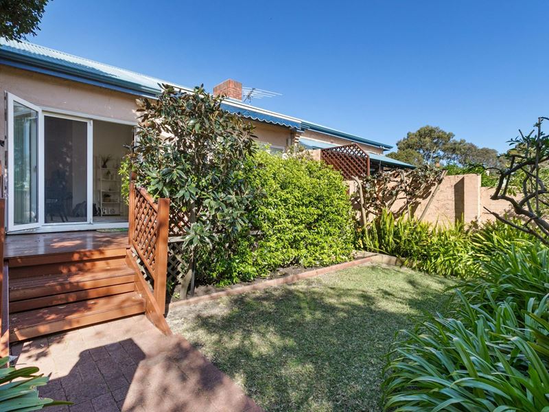 2/8 Troy Terrace, Daglish