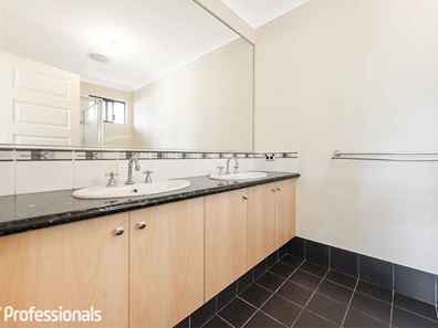 30 Araucaria Boulevard, Byford WA 6122
