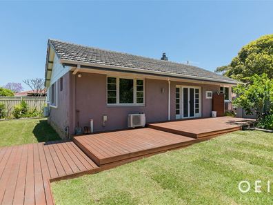 35 Beaconsfiled Street, St James WA 6102