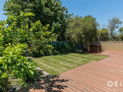 35 Beaconsfiled Street, St James WA 6102