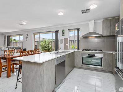 63 Evans Way, Byford WA 6122