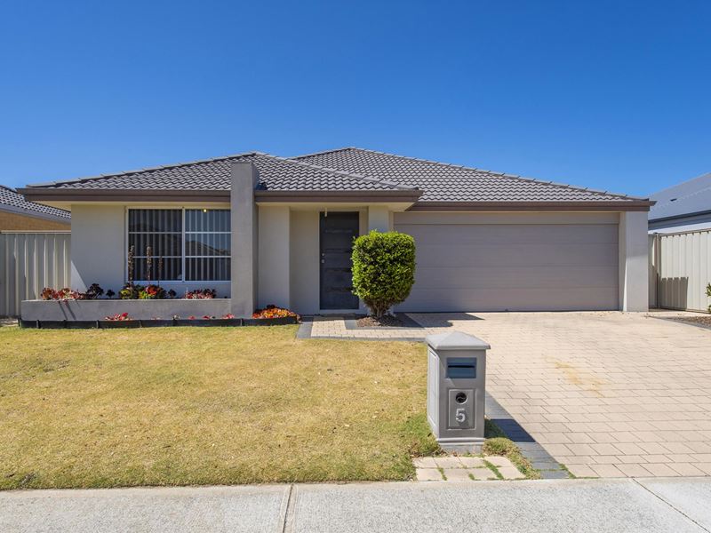5 Melilla Terrace, Secret Harbour