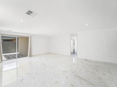 390 Woollcott Avenue, Brabham WA 6055