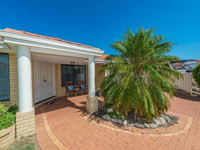 21 Whitecliffe Square, Iluka WA 6028