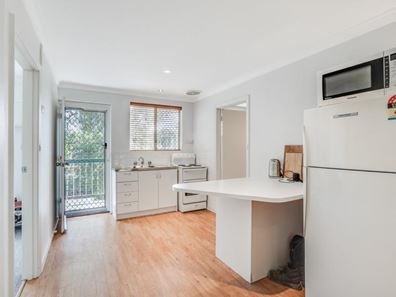 11/9 Clydesdale Street, Como WA 6152