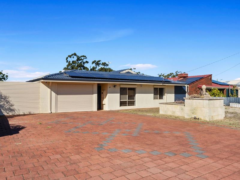 14 IPSWICH CRESCENT, Girrawheen WA 6064