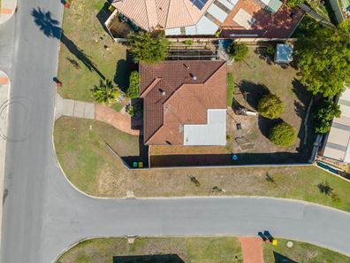 13 Discovery Crescent, Port Kennedy WA 6172