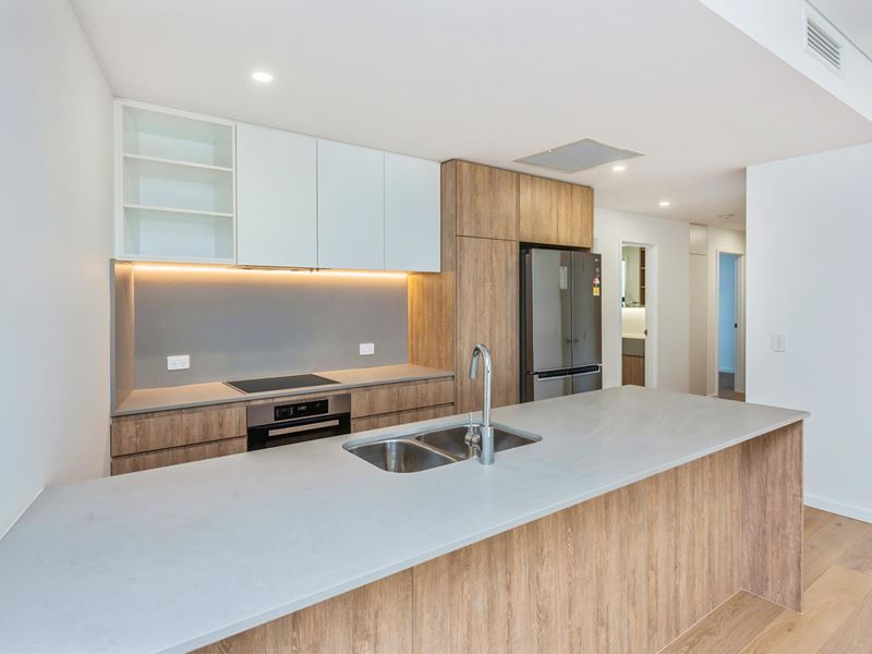 308/22 Kearns Crescent, Ardross