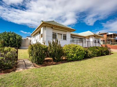 28 Malcolm Street, Bluff Point WA 6530