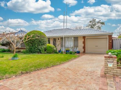 27 Elanora Drive, Cooloongup WA 6168