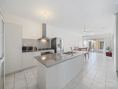 13 Agora Lane, Alkimos WA 6038