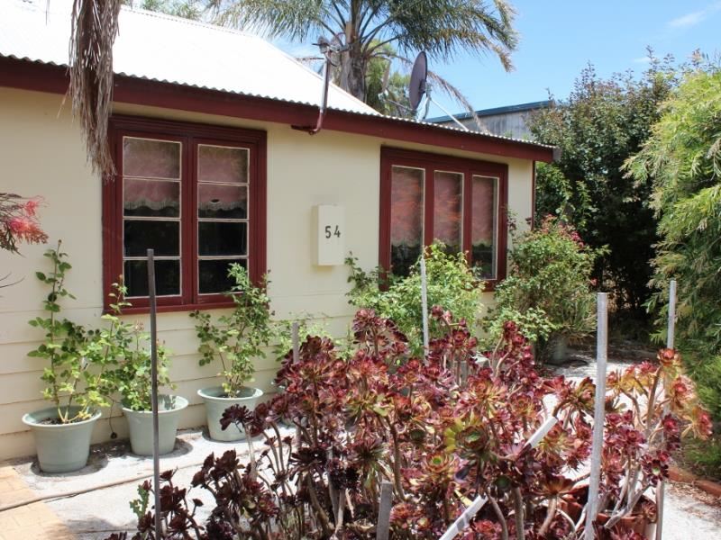 54 Stewart Street, Dowerin