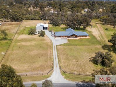 134 Country Drive, Oakford WA 6121