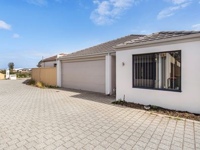 2/37 Maiden Way, Baldivis WA 6171