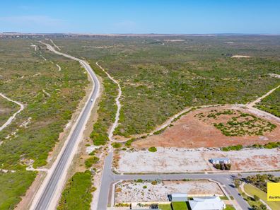 32 Hamelin Avenue, Lancelin WA 6044