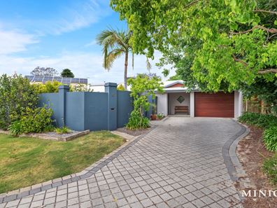 8 Calleen Court, Wilson WA 6107