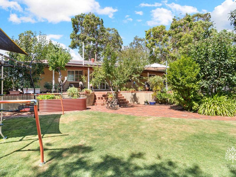 3 Burns Road, Kalamunda