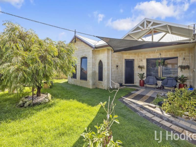 10 Llewellyn Way, Two Rocks