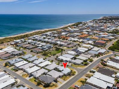 1 Stellaria Avenue, Halls Head WA 6210