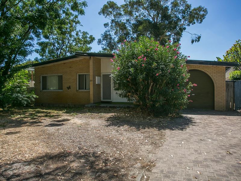 271 Morley Drive East, Lockridge