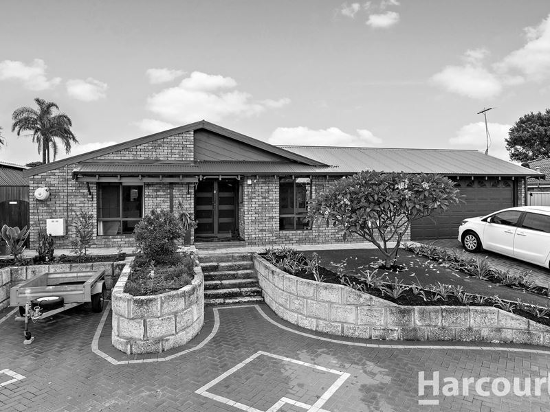 36 Peelwood Parade, Halls Head